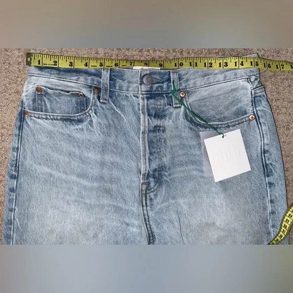 Pistola Cassie Crop High Rise Straight light blue Jeans Size 29 Radiant Wash NWT - Picture 2 of 9